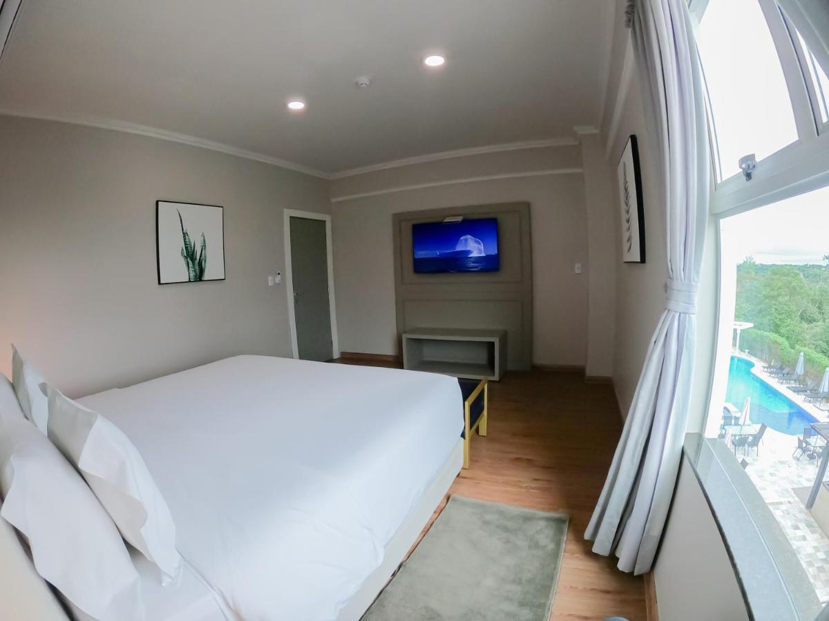 Bisinii Boutique Hotel ซิวดัดเดลเอสเต ภายนอก รูปภาพ