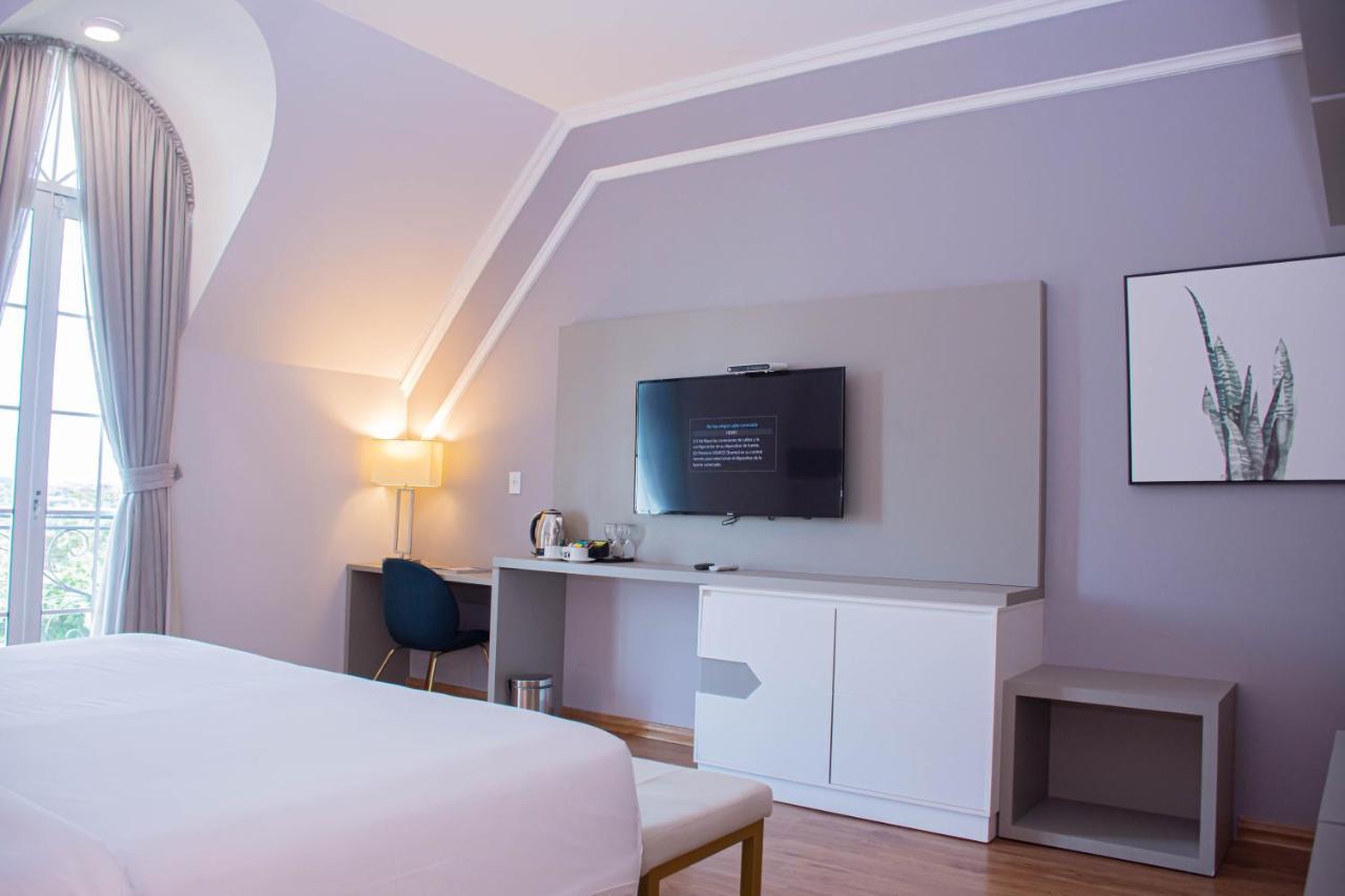 Bisinii Boutique Hotel ซิวดัดเดลเอสเต ภายนอก รูปภาพ