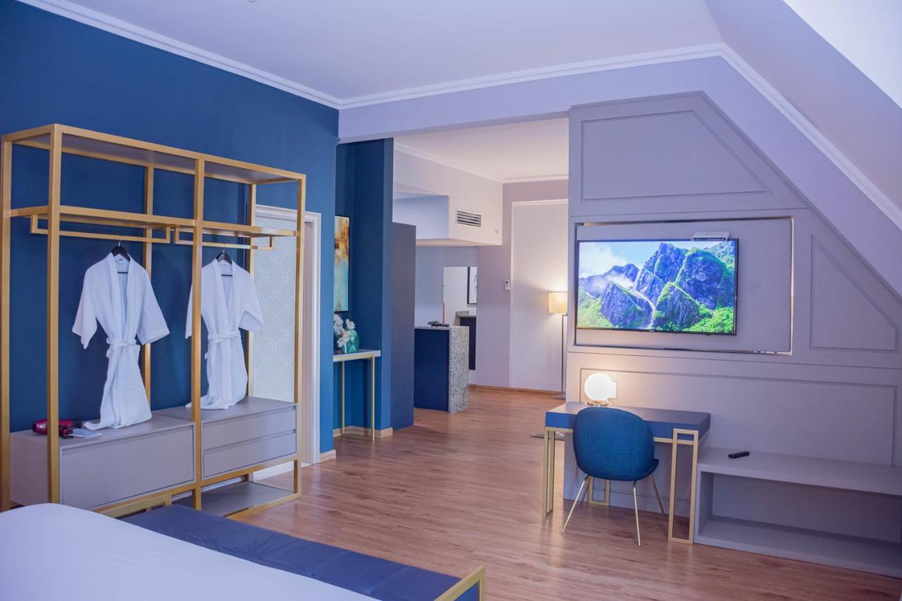 Bisinii Boutique Hotel ซิวดัดเดลเอสเต ภายนอก รูปภาพ