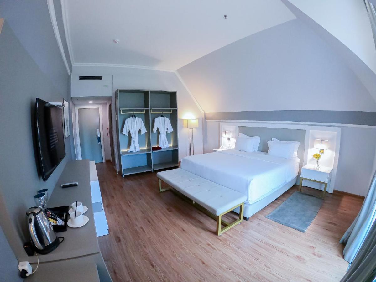 Bisinii Boutique Hotel ซิวดัดเดลเอสเต ภายนอก รูปภาพ