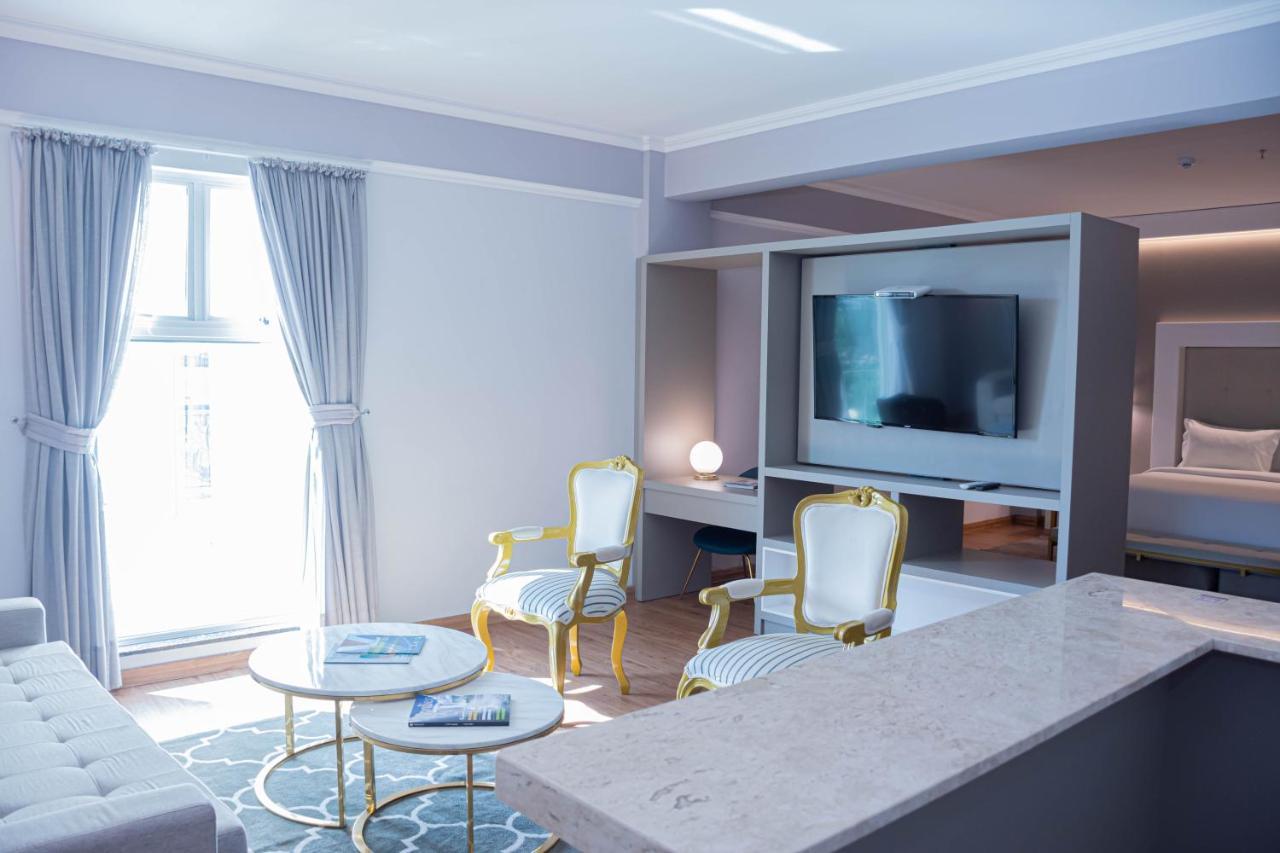 Bisinii Boutique Hotel ซิวดัดเดลเอสเต ภายนอก รูปภาพ