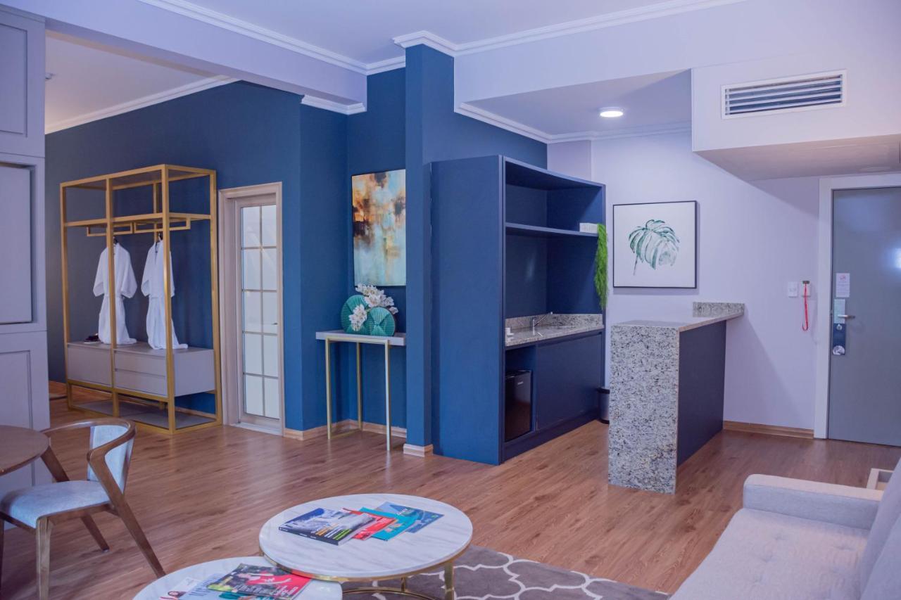 Bisinii Boutique Hotel ซิวดัดเดลเอสเต ภายนอก รูปภาพ